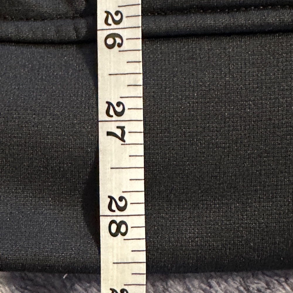 Men’s Under Armour hoodie. - Picture 6 of 10